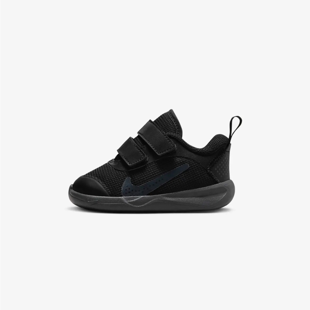 Nike Omni Multi-Court Toddler Baby shoes size 6C - Black